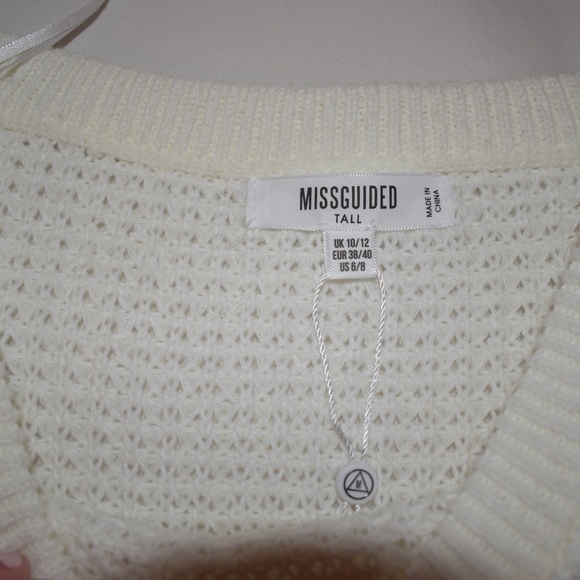 Missguided tall white off the shoulder sweater - Picture 2 of 3
